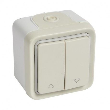 Legrand 069758 PL-MBL SUP CONM PERS 10A WHITE