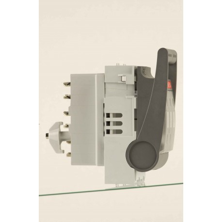 ABB XLP1 XLP1 1SEP101912R0004 ABB 250 A incl. A40/120 adapter incl. 3xM10 bolts, cable above