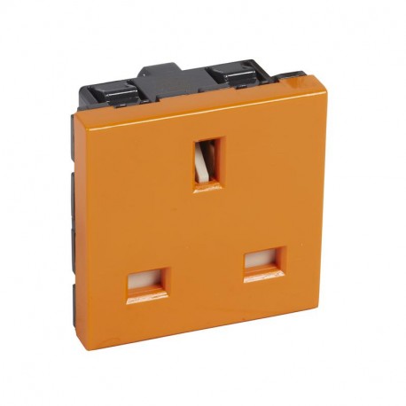 Legrand 678242 MO-2P+T UK 13A 2M NA