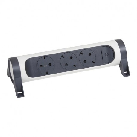 LEGRAND 694543 694543 LEGRAND BMÚL PRE 3X2P+T ROT S/C BL/NG