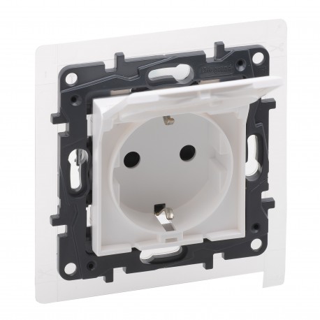 LEGRAND 864139 864139 LEGRAND NS-BASE 2P+T 16A IP44 BLAN
