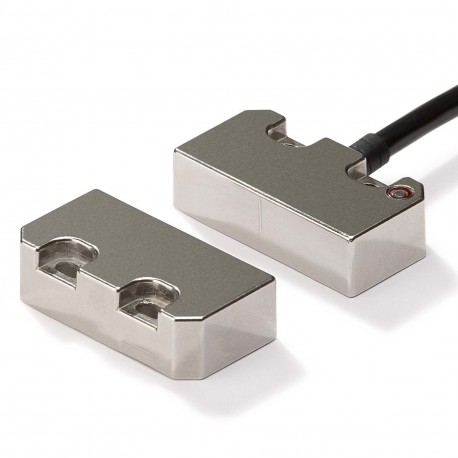 Omron F3S-TGR-NSMC-20-02 F3STGRNSMC2002 OMRON Switch Sec. PLe Small Metal Codif. 2NC LED Cable 2m