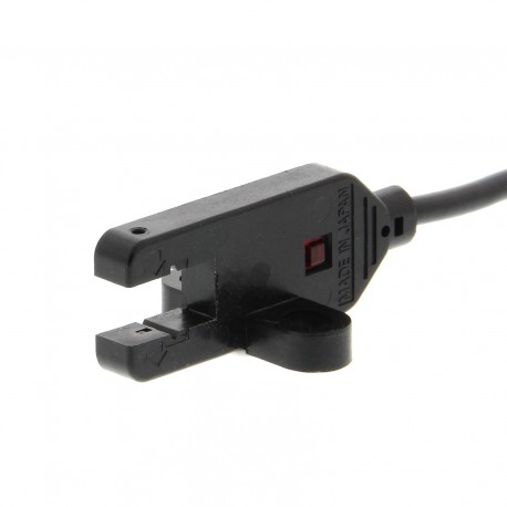 Omron EE-SX772P EESX772P OMRON Horseshoe miniature 5mm Osc PNP Cable 2m